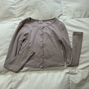 Aritzia Sunday Best Apple Longsleeve